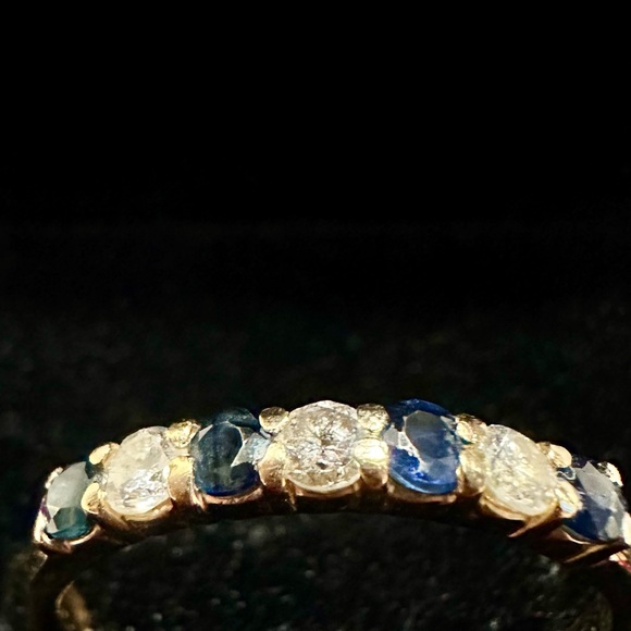 14k vintage solid gold band with diamonds & sapphires - Picture 4 of 10